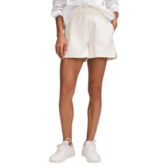 Lululemon Cinchable Waist High-Rise Woven Short 3.5" - Picture 1 of 6